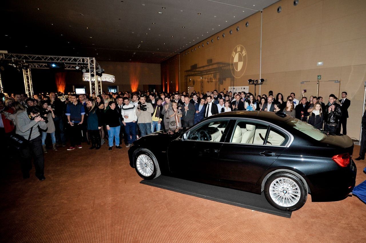 Escena de l'esdeveniment BMW Conquista el Cielo a Barcelona — producció Bacus Events