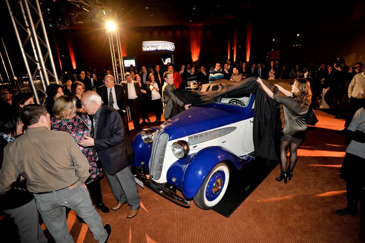 Escena de l'esdeveniment BMW Conquista el Cielo a Barcelona — producció Bacus Events