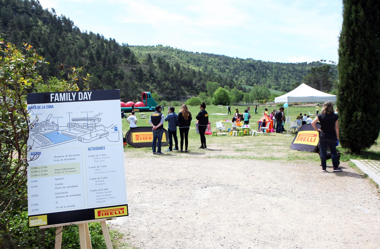 Escena de l'esdeveniment Pirelli Family Day a Barcelona — producció Bacus Events