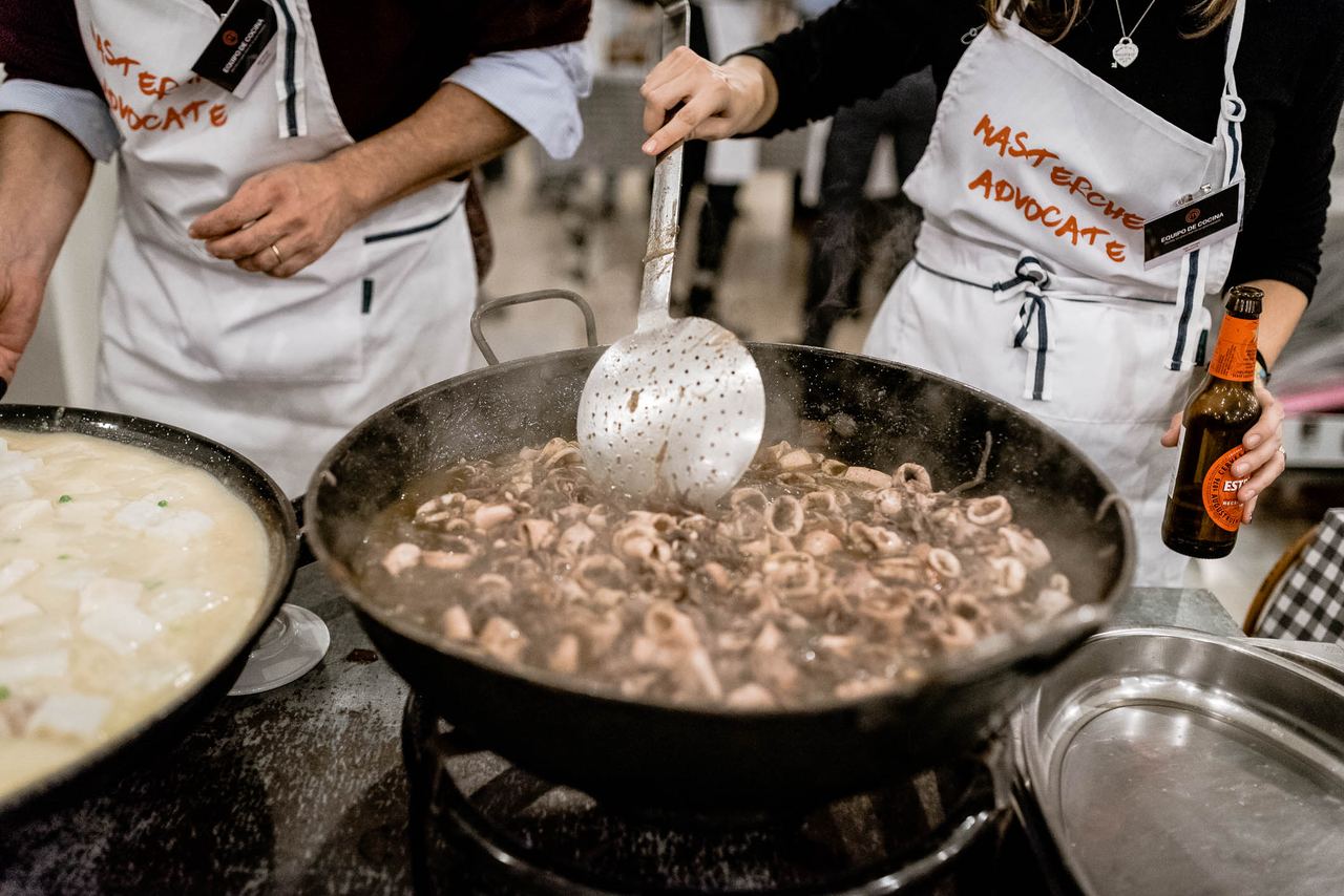 Escena de l'esdeveniment Isdin Team Building MasterChef a Barcelona — producció Bacus Events