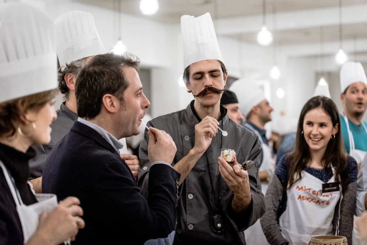 Escena de l'esdeveniment Isdin Team Building MasterChef a Barcelona — producció Bacus Events