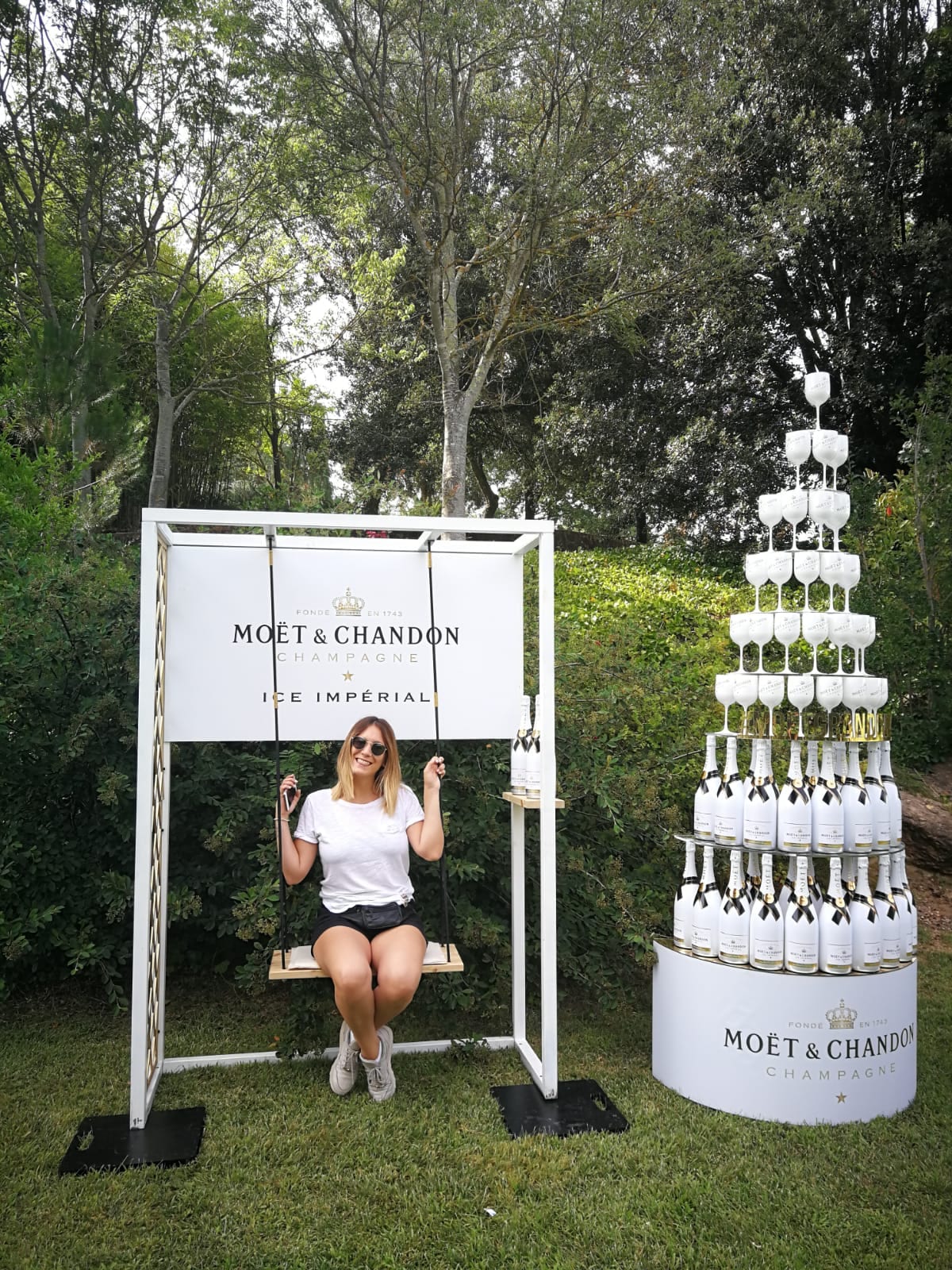 Muntatge de la summer party de Louis Vuitton — Masia Montcorp, Riudarenes — Bacus Events