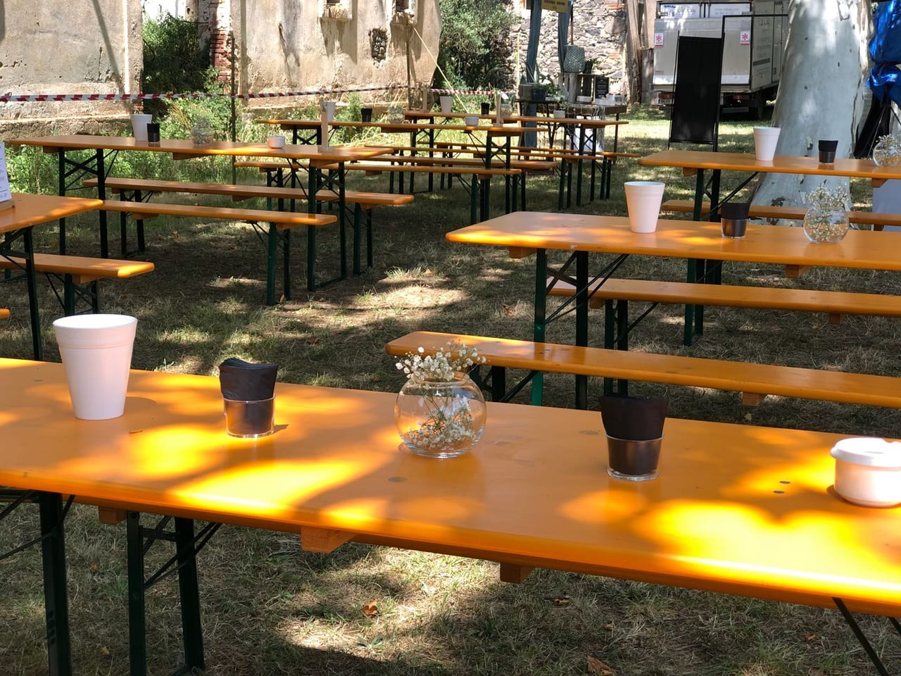 Taules de la Louis Vuitton Summer Party, Masia Montcorp — producció Bacus Events