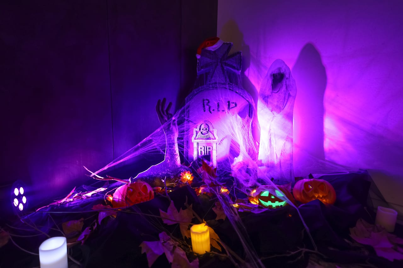 Ambientación Tim Burton en el evento Novarama Pesadilla antes de Navidad 2023 — producción Bacus Events