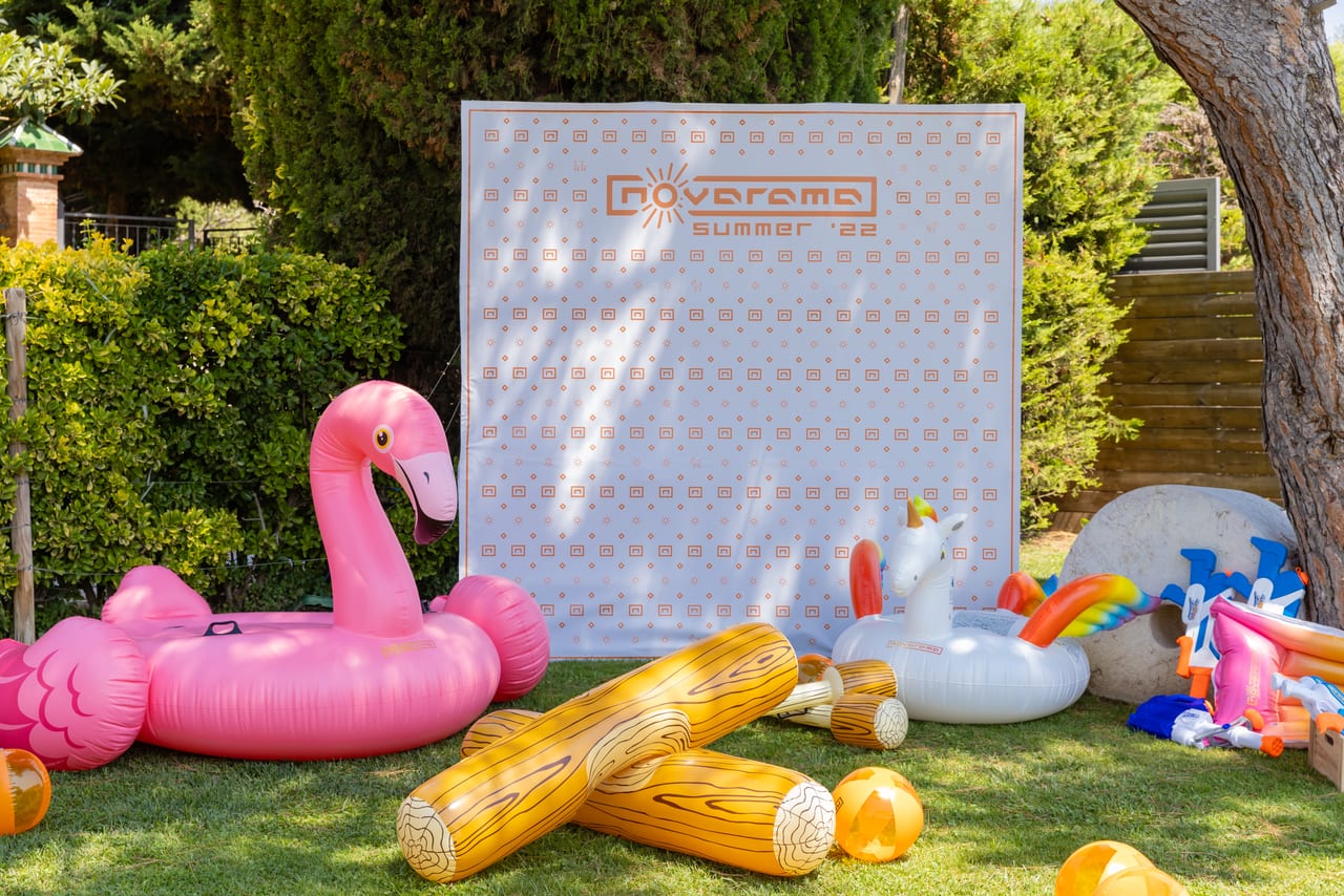 Il·luminació i escenografia Novarama Summer — Bacus Events