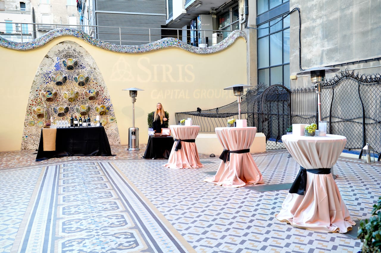 Escena de l'esdeveniment Siris Capital · Wine Tasting Casa Batlló a Barcelona — producció Bacus Events