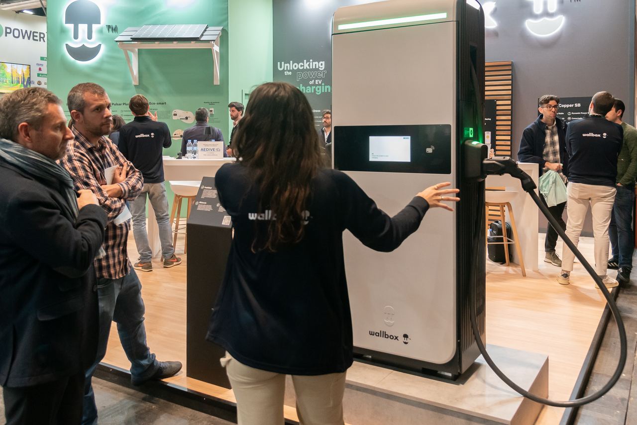 Escena de l'esdeveniment Wallbox Stand Genera a Madrid — producció Bacus Events