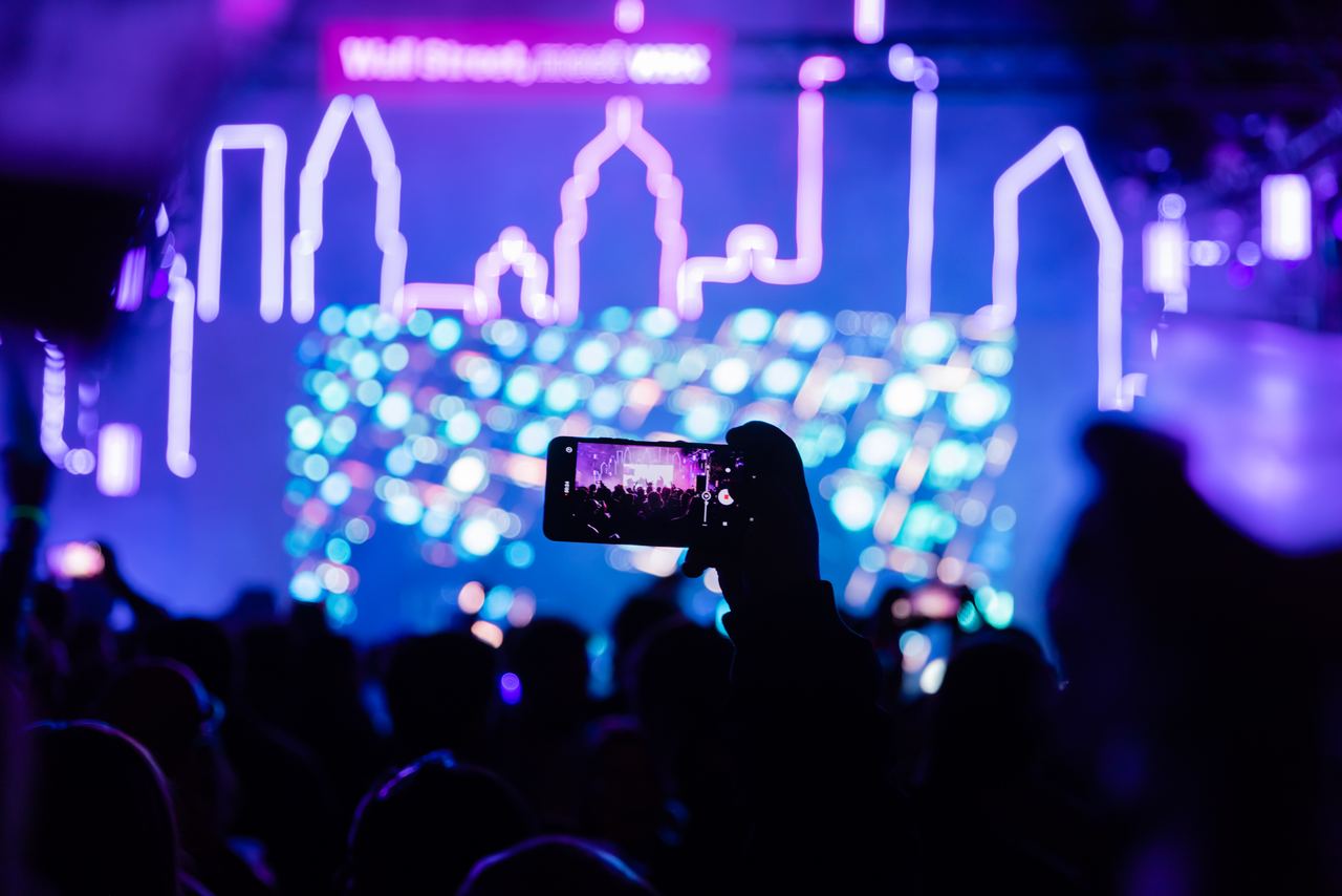 Escena del evento Wallbox Wall Street en Barcelona — producción Bacus Events