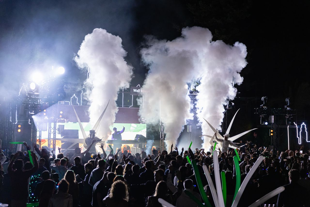 Escena del evento Wallbox Wall Street en Barcelona — producción Bacus Events